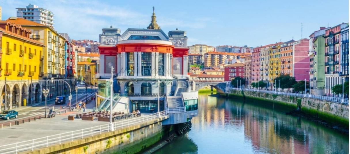 A 5 Minutos Andando Del Casco Viejo, Ayuntamiento, Plaza Circular Y Gran Via De Bilbao Y Proximo A Las 2 Lineas De Metro Exteriér fotografie