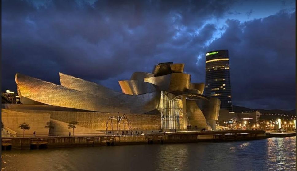 A 5 Minutos Andando Del Casco Viejo, Ayuntamiento, Plaza Circular Y Gran Via De Bilbao Y Proximo A Las 2 Lineas De Metro Exteriér fotografie
