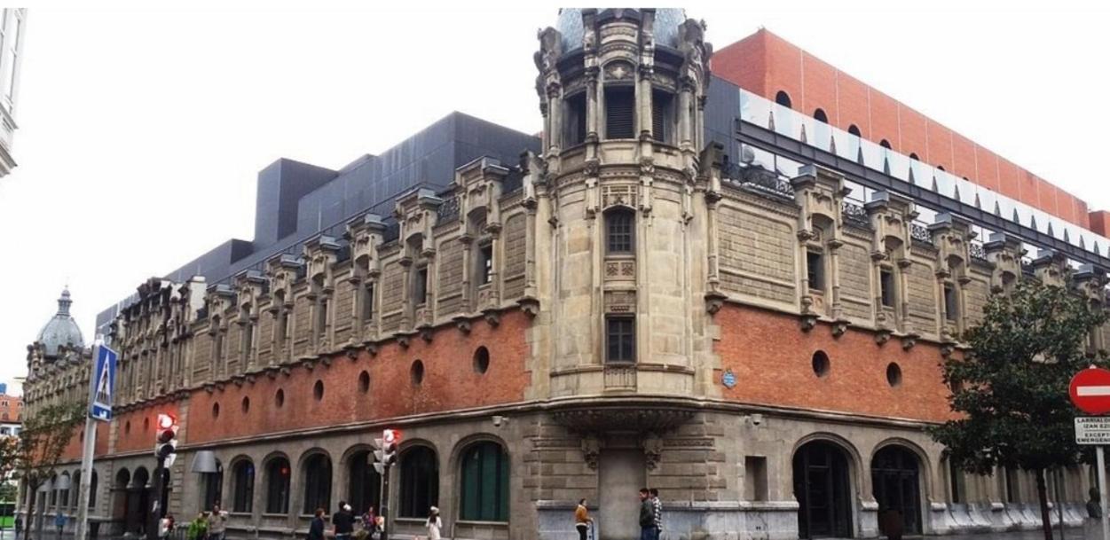 A 5 Minutos Andando Del Casco Viejo, Ayuntamiento, Plaza Circular Y Gran Via De Bilbao Y Proximo A Las 2 Lineas De Metro Exteriér fotografie